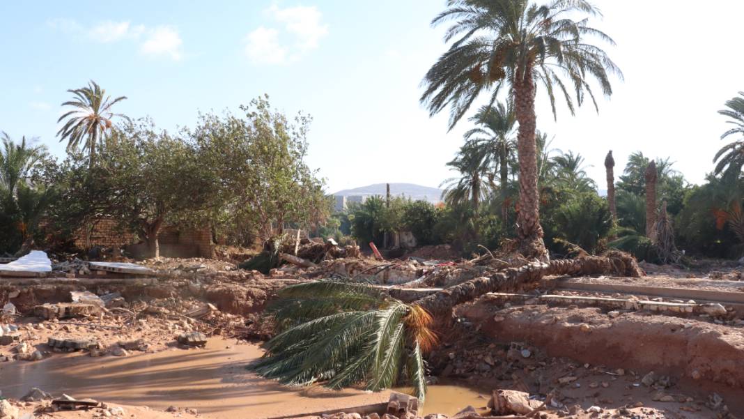 Libya'daki sel felaketinde bilanço ağırlaşıyor! Toplu mezarlar, evsiz kalan insanlar... 3